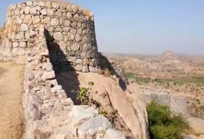 Chennampalli Fort, Kurnool, Andhra Pradesh - Vushii.com Chennampalli Fort, Kurnool, Andhra Pradesh - Vushii.com